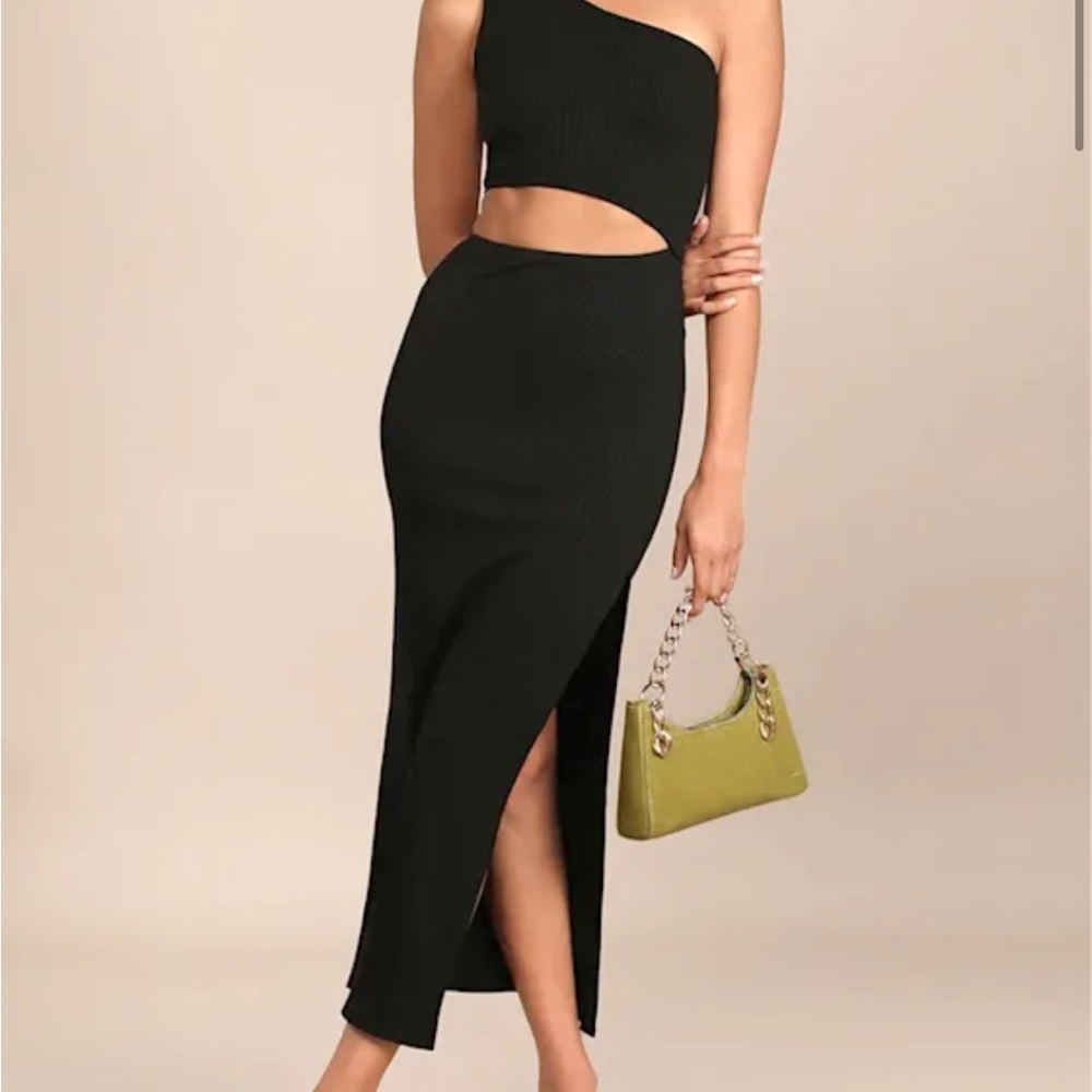 Chic Black One-Shoulder Cutout Dress